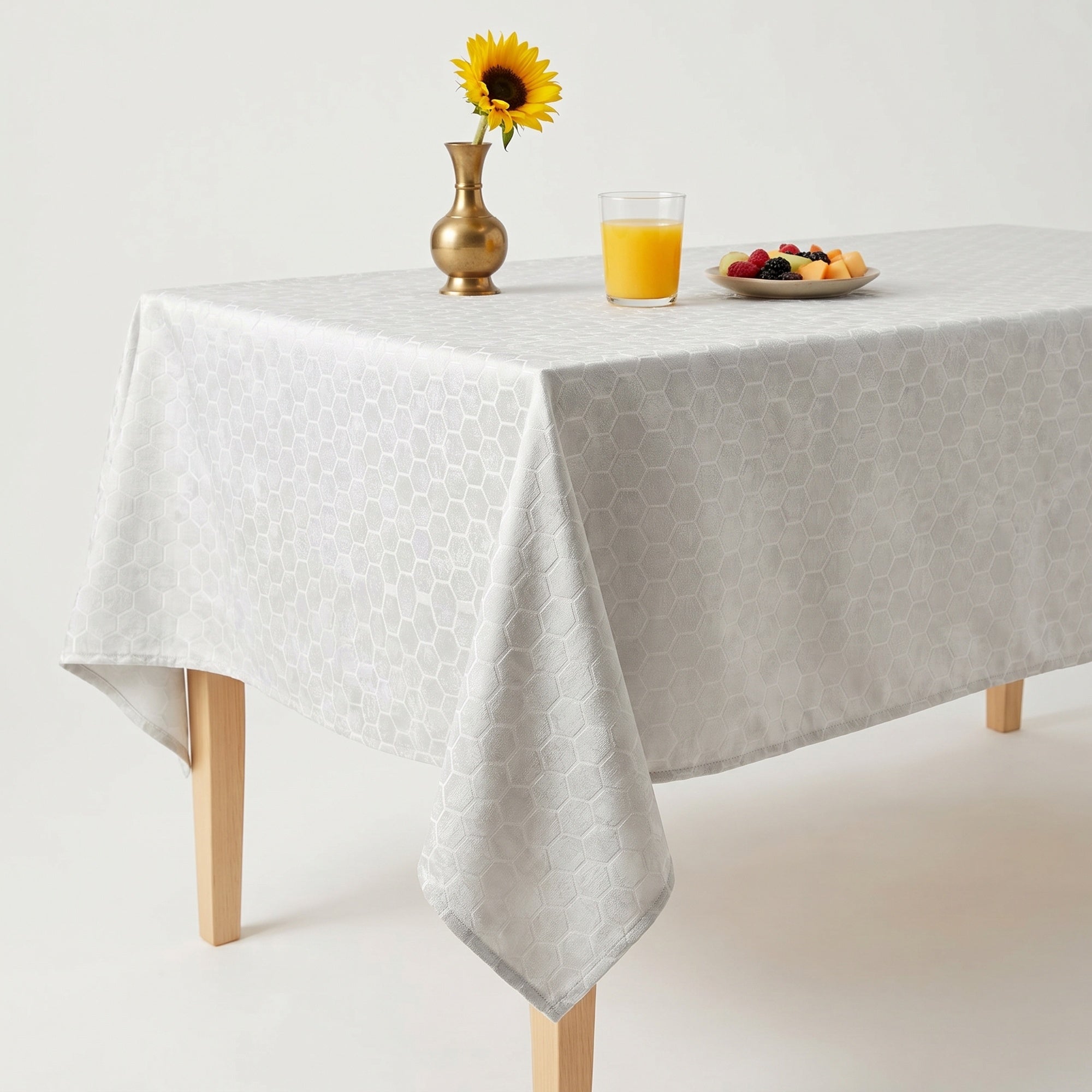 Gastonia White Tablecloth