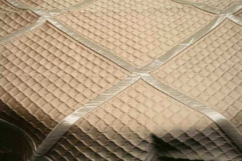 Times Square Jacquard Tablecloth – Pattern Image