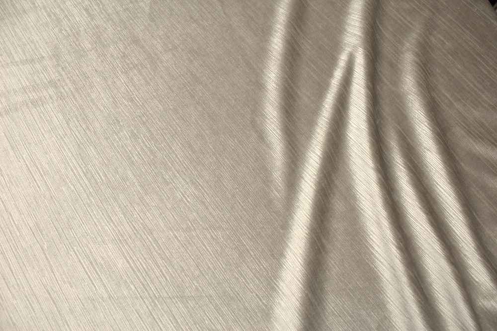 Veluxe Velvet Tablecloth – Sand