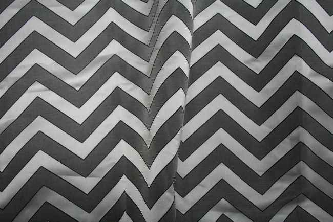 Rella Jacquard Tablecloth – Ebony