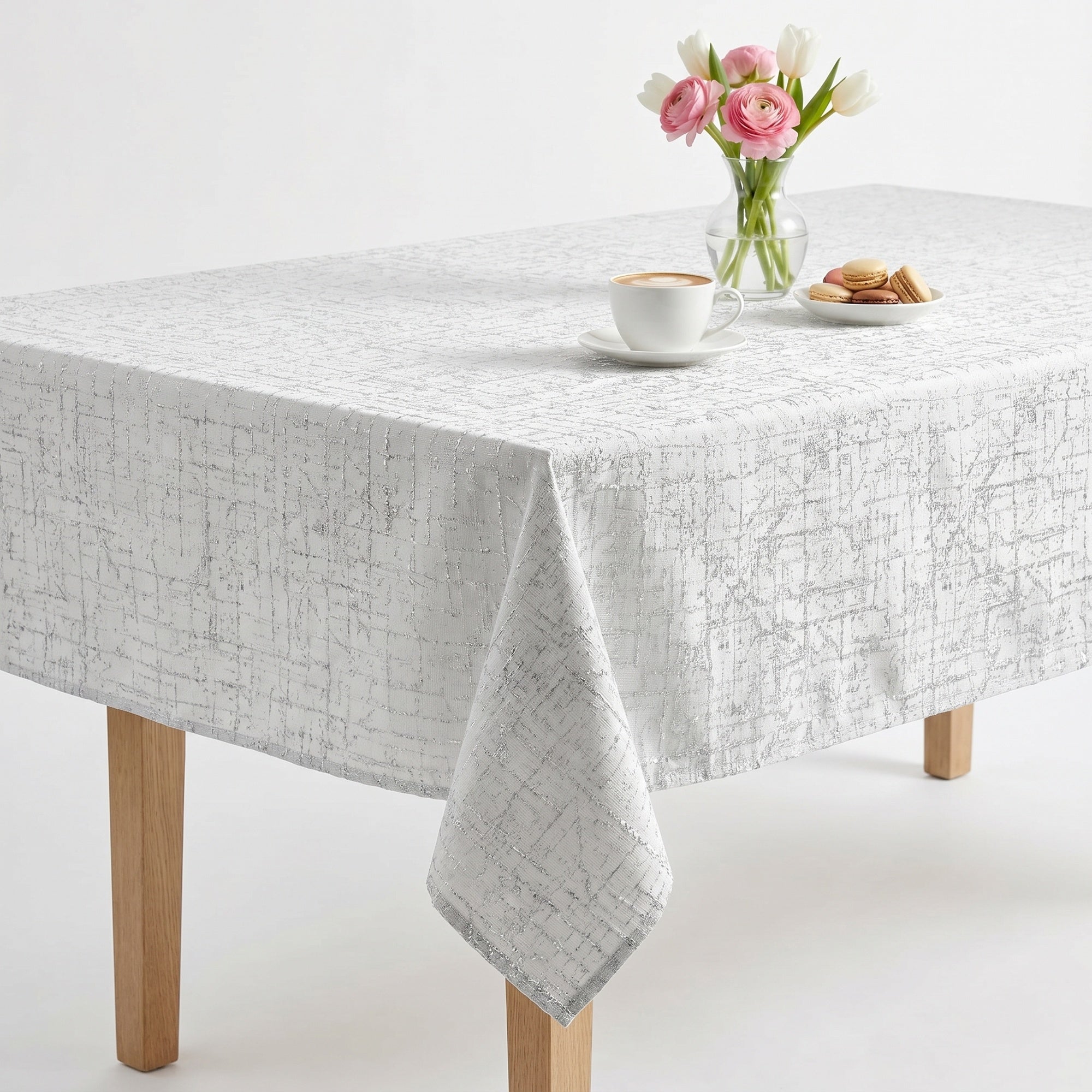 Mumbai White Tablecloth