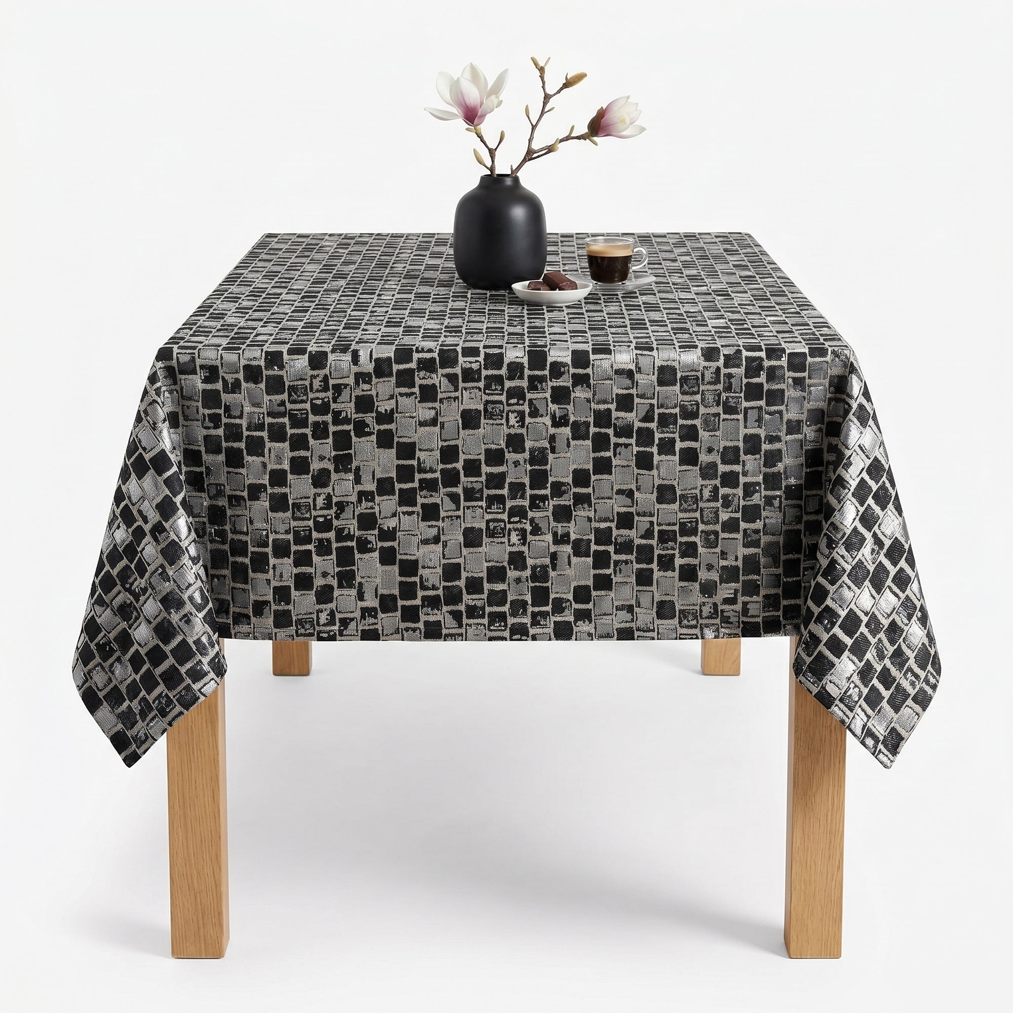 Patio Onyx Tablecloth