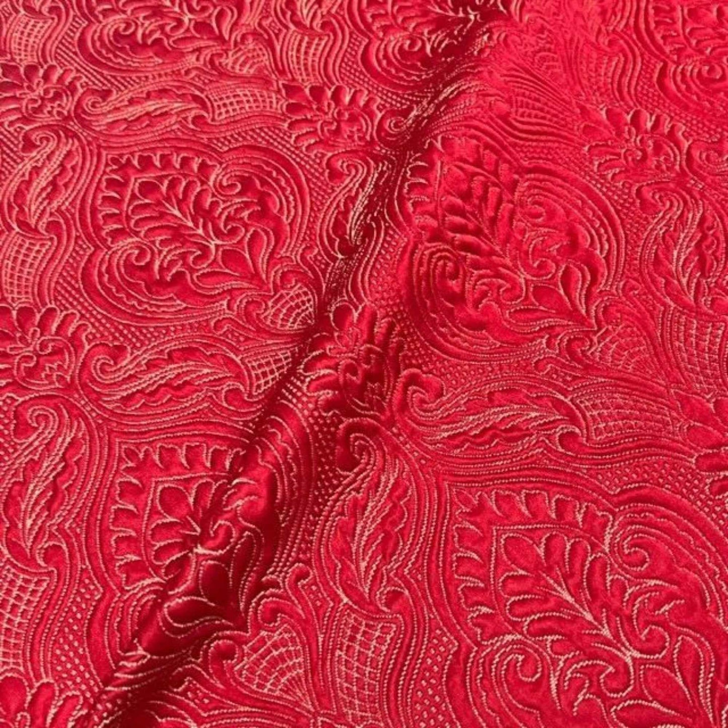 Red/Gold Treasure Jacquard, Quilted Look - Custom Tablecloths