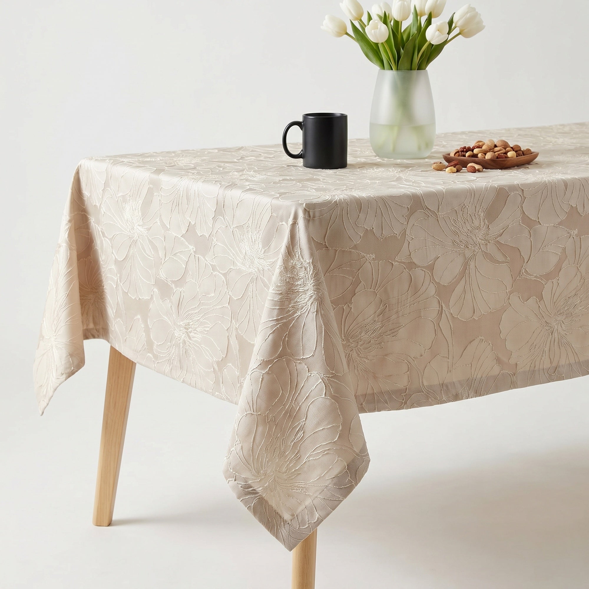 Cambridge Silver Tablecloth