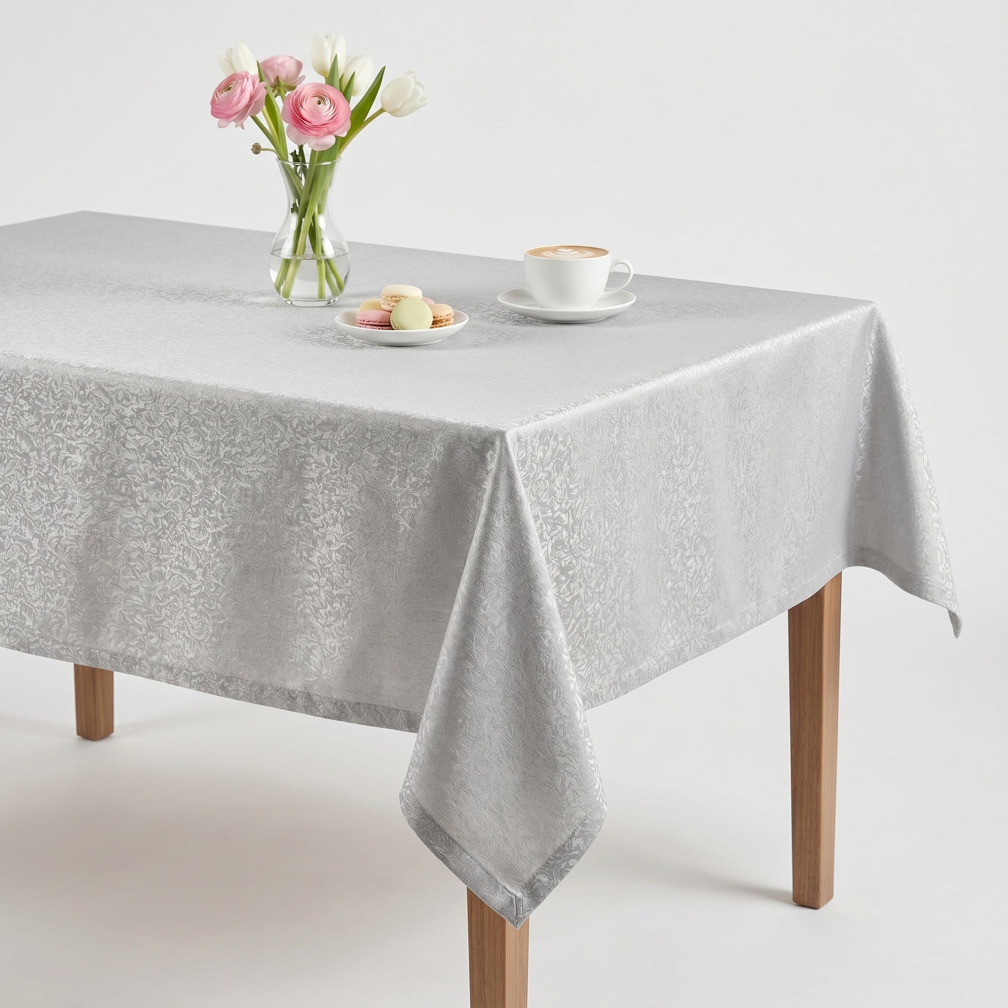 Classic Ivory Tablecloth