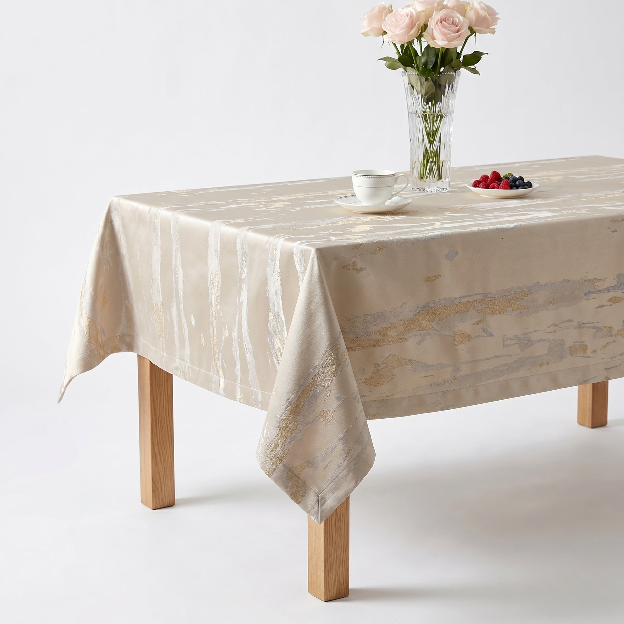 Des Arts Ivory Tablecloth