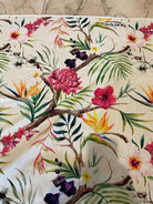 CARNATION Tablecloth - Red-D-24-A