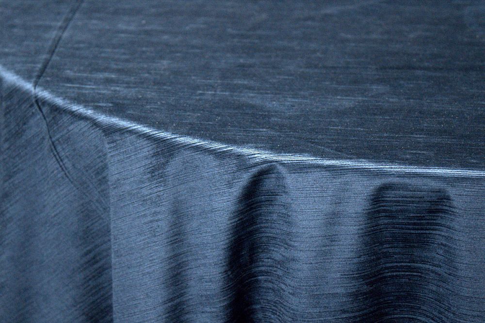 VELUXE Tablecloth - Navy-A29