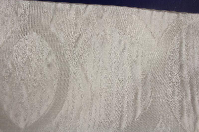 SUPERB Tablecloth - White
