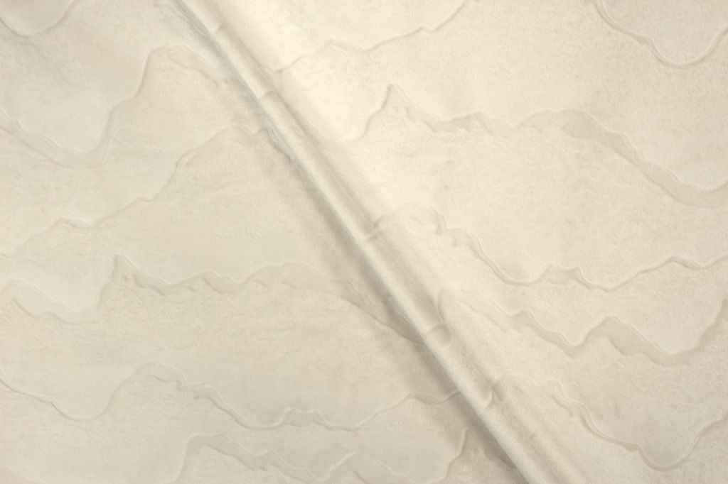 Celeste Velvet Tablecloth – Ecru