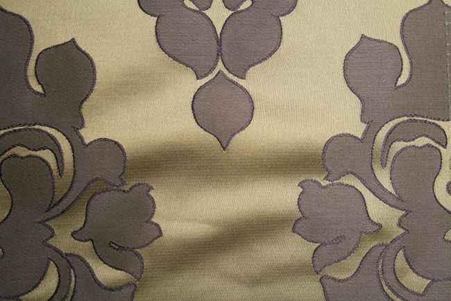 Reba Jacquard Tablecloth – Purple