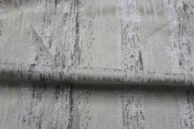 Miniral Jacquard Tablecloth – Silver