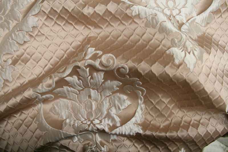 Times Jacquard Tablecloth – Blush