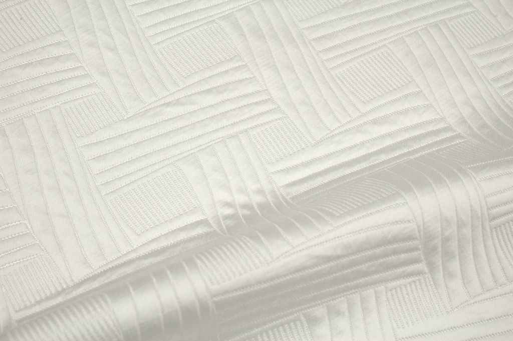Bangkok Jacquard Tablecloth – White