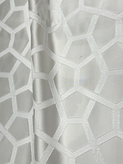 SAPPHIRE Tablecloth - Ivory-142L