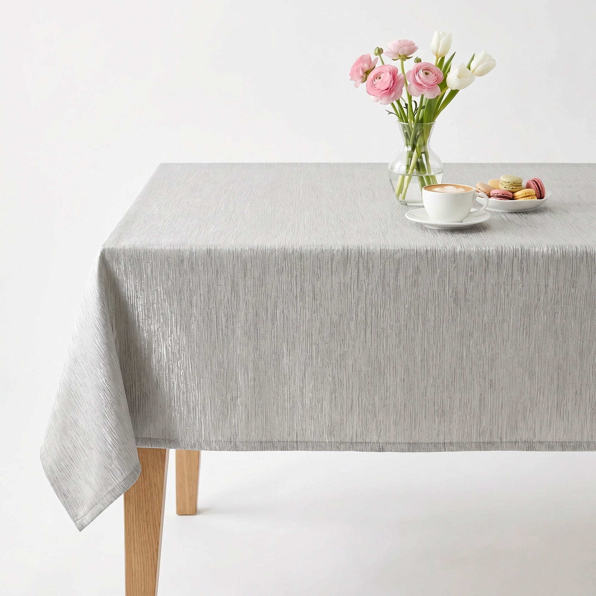 Mowhak White/ivory Tablecloth