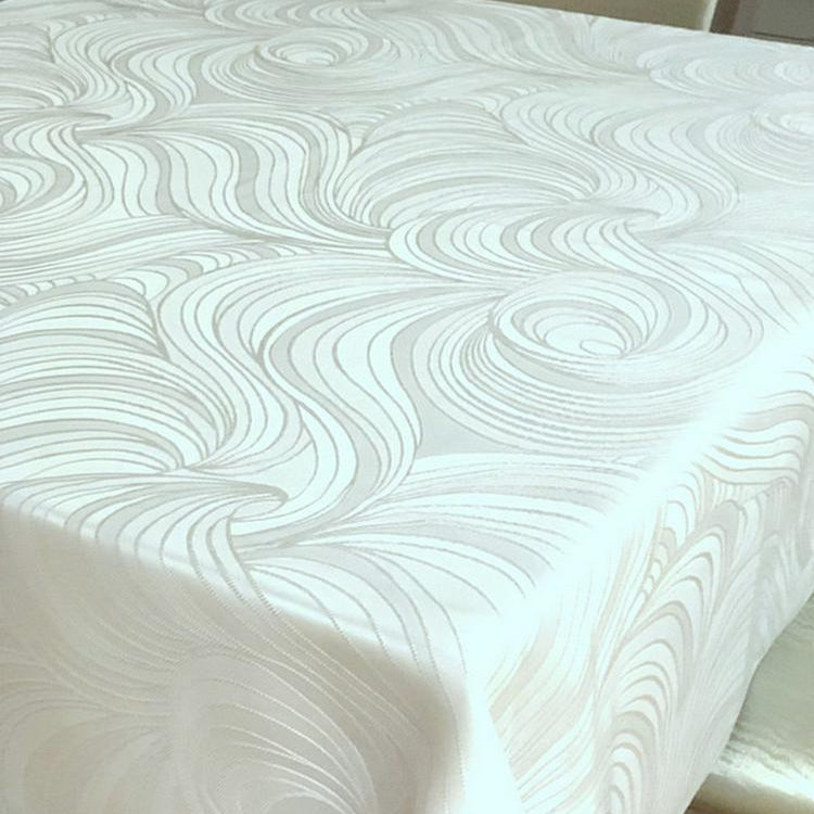 New Delhi Metallic Flower Jacquard - Tablecloth - Crystal