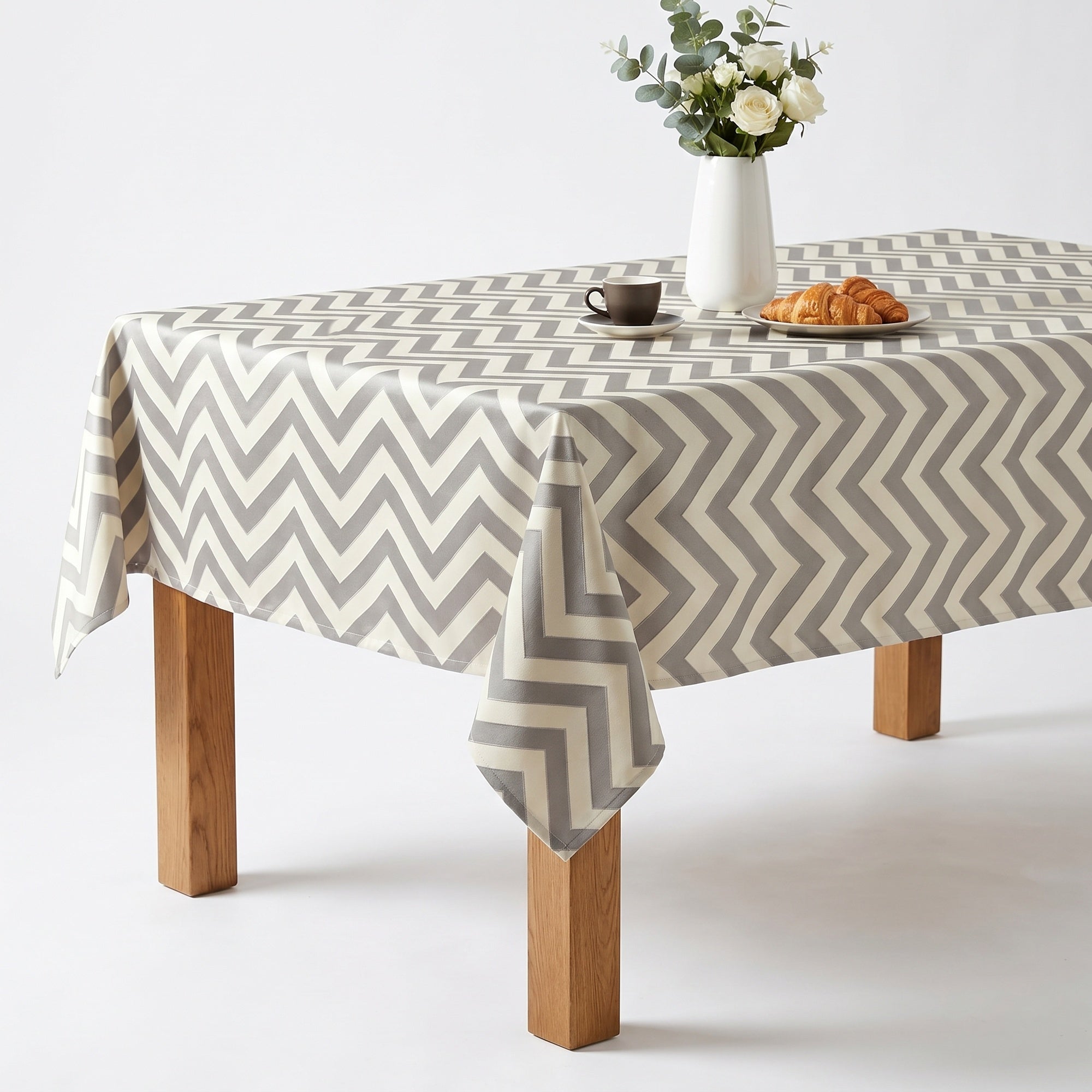 Rella Silver Tablecloth