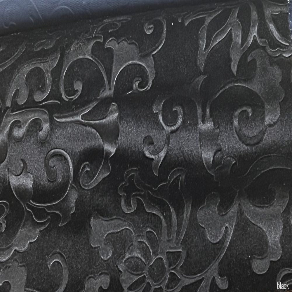 Vails Brocade Velvet | Tablecloth - Black