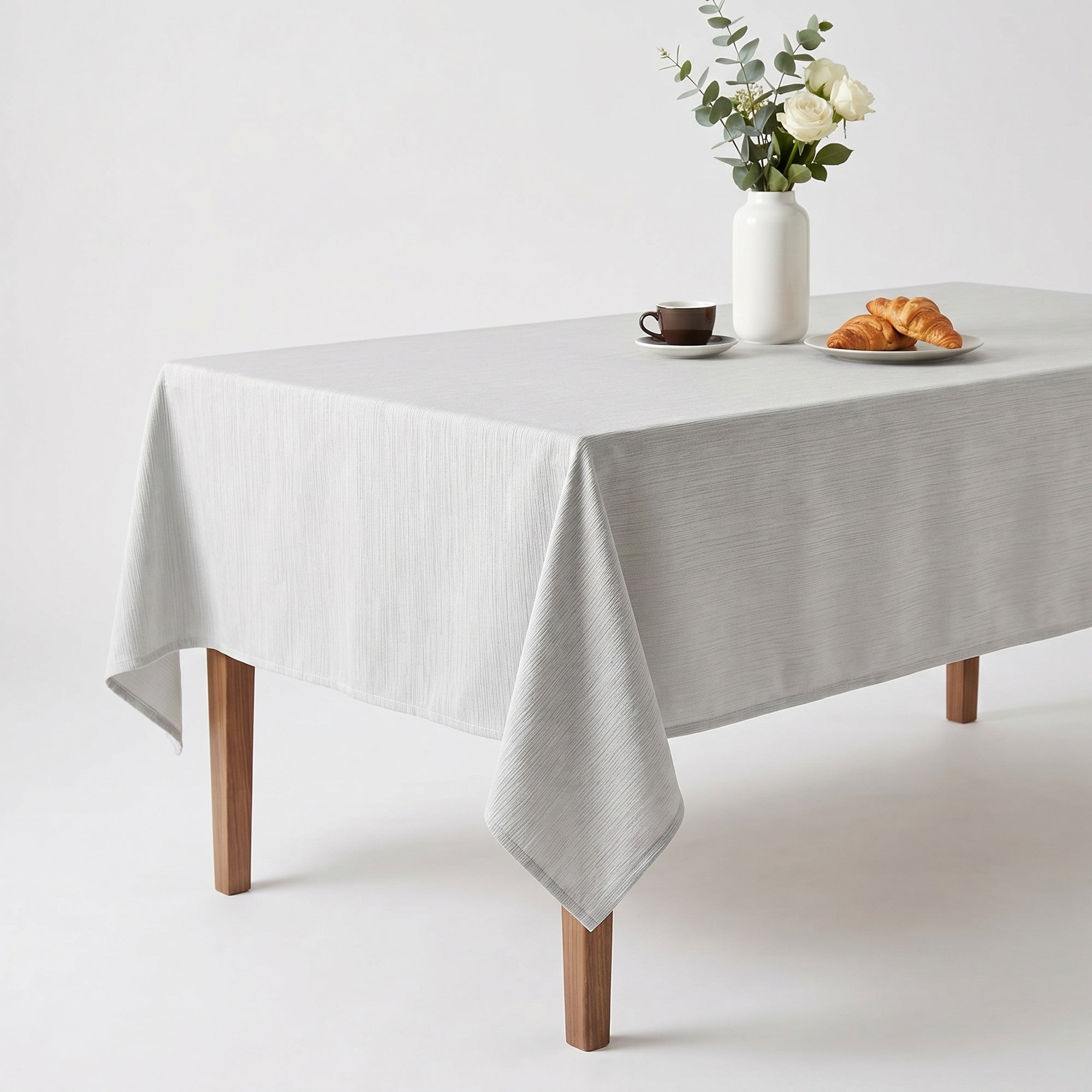 Veluxe Ant White Tablecloth