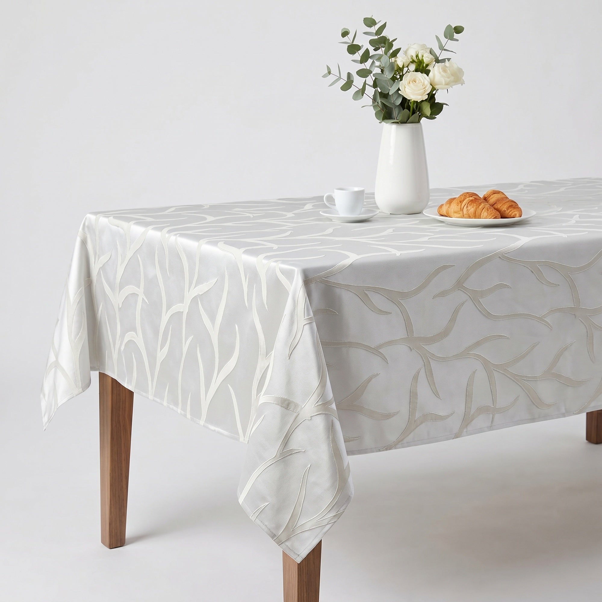 Vinetree Off White Tablecloth