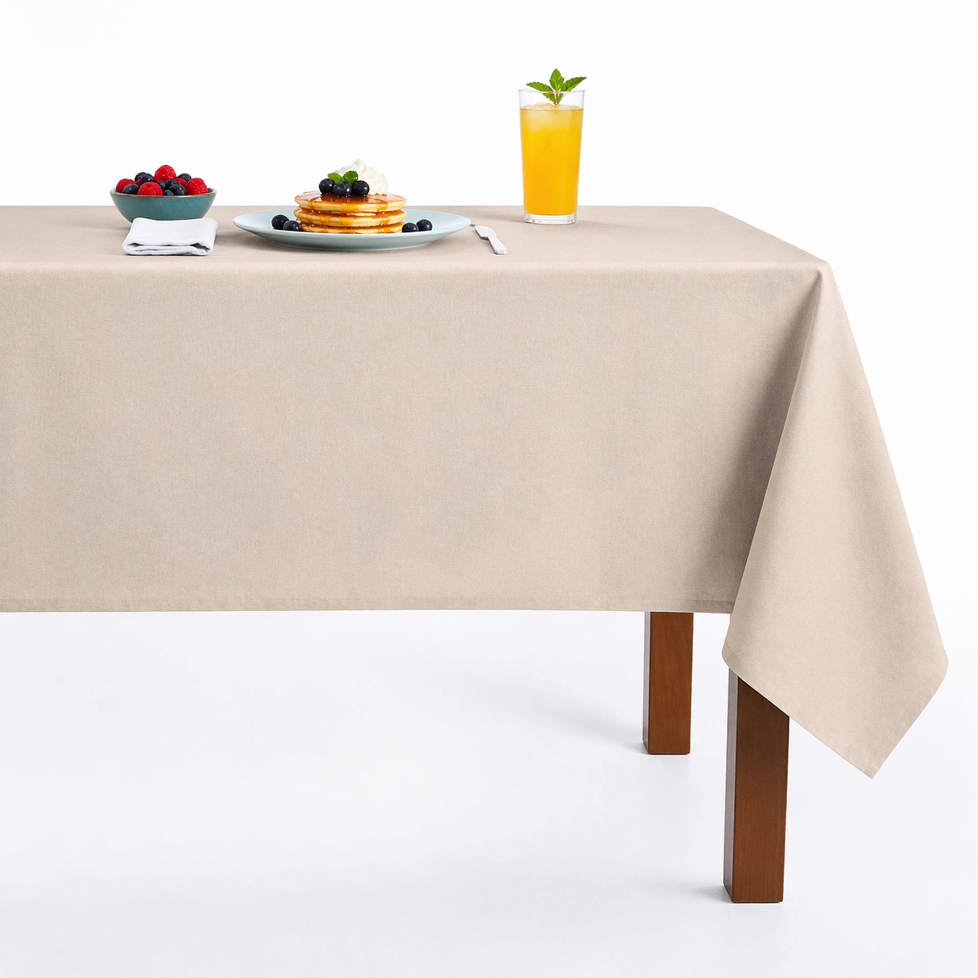Newport118 Velvet Tablecloth Lilac